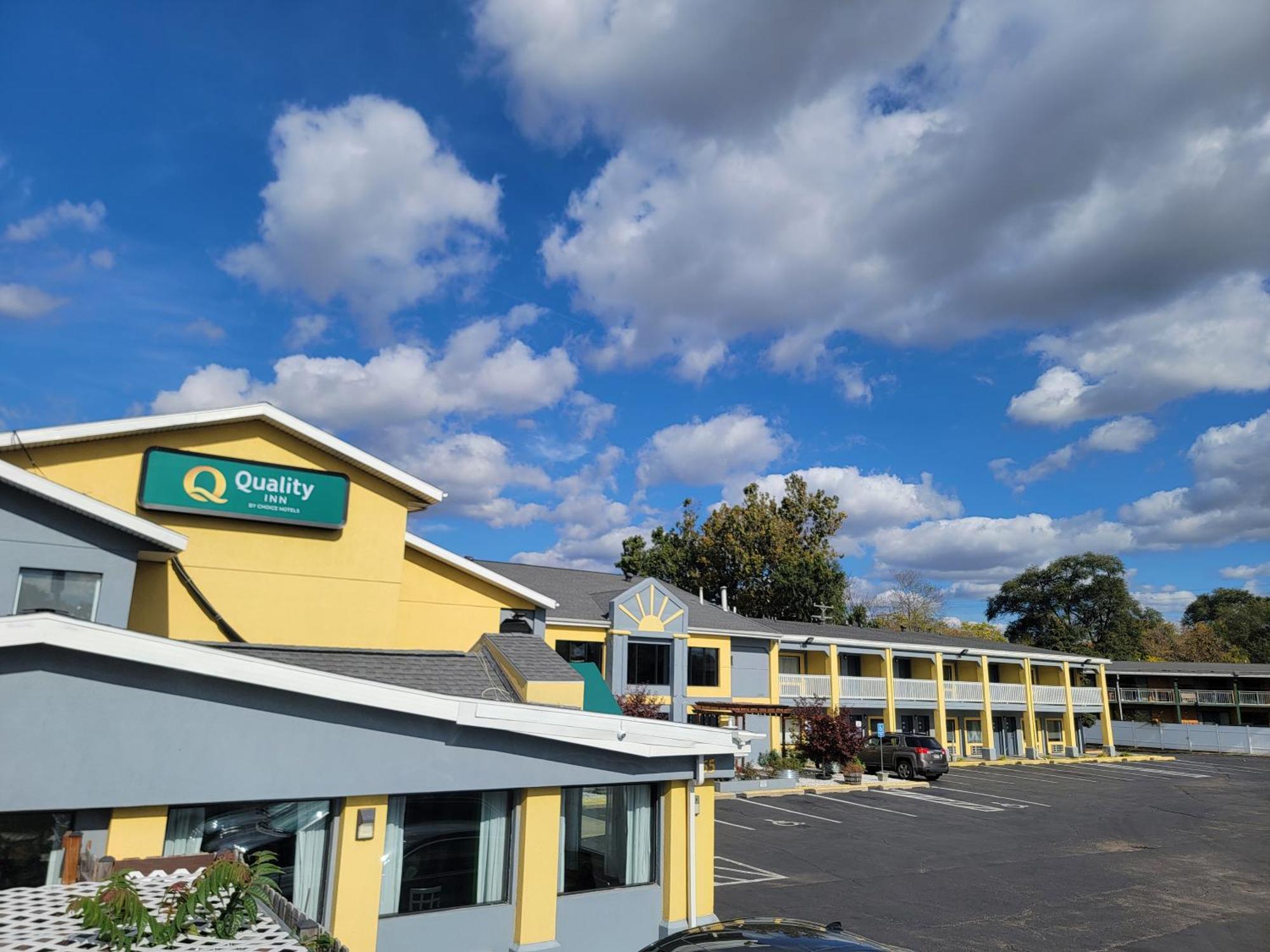 Quality Inn Grand Rapids Near Downtown Wyoming Esterno foto